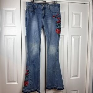 Umgee Midrise Embroidered Flare Jeans 3091 Women's Size 31